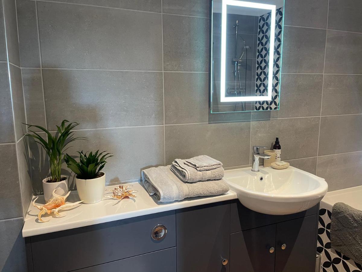 Spacious Luxury Flat In Swanage, Close To Beach With Parking ภายนอก รูปภาพ
